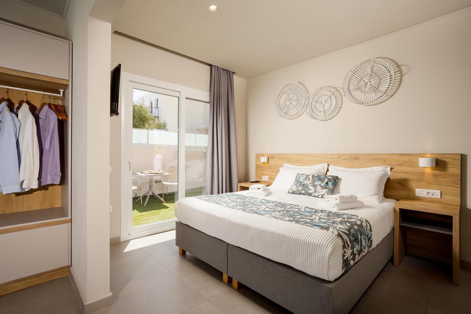 Sarpidon Suites Agia Marina 외부 사진