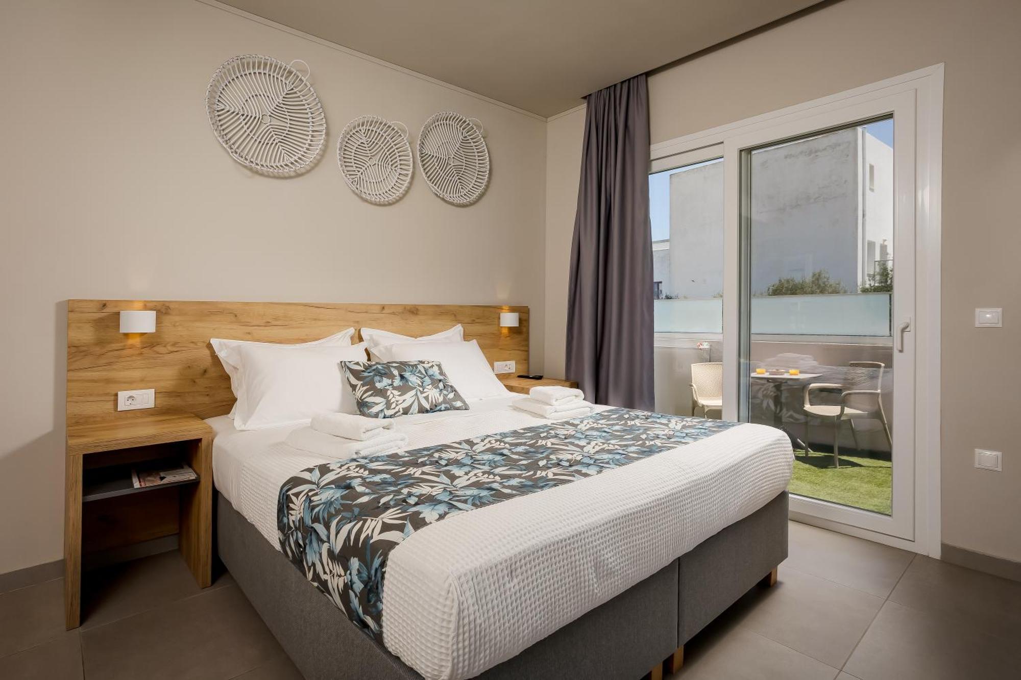 Sarpidon Suites Agia Marina 외부 사진