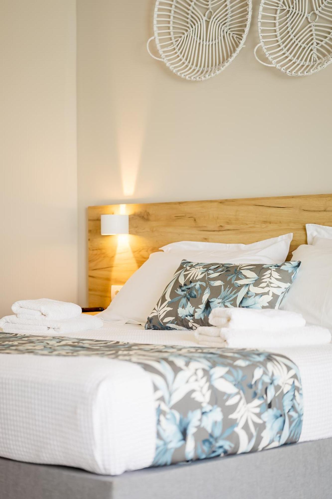 Sarpidon Suites Agia Marina 외부 사진